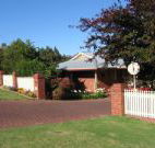 Karri Rose B  B - Accommodation Melbourne