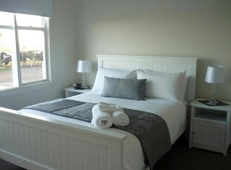 Calgary House & Cottage Accommodation - Accommodation Melbourne 1