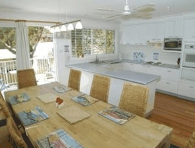 Shoal Bay Riggers - Accommodation Melbourne 4