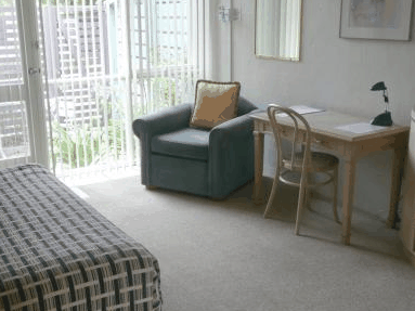 Summer East Serviced Apartments - Melbourne 4u 4