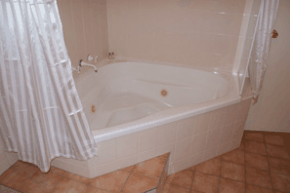 Burke  Wills Motor Inn - Accommodation Melbourne