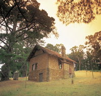 Heysen - The Cedars - Accommodation Melbourne