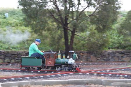 Altona Miniture Railway - Accommodation Melbourne 2
