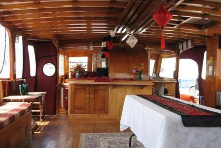 Oriental Queen Cruises - Accommodation Melbourne 1