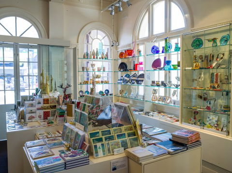 Cairns Regional Gallery - Accommodation Melbourne 3