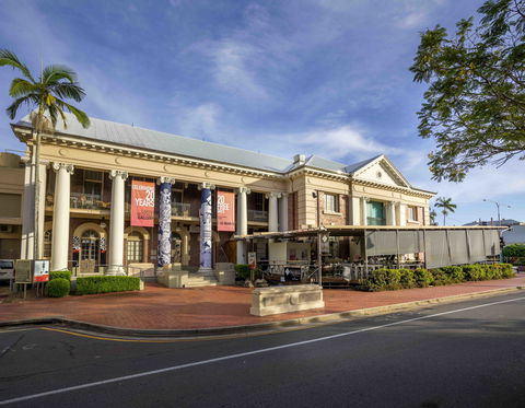 Cairns Regional Gallery - Accommodation Melbourne 8