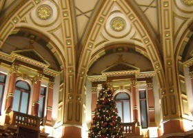 MELTours - Accommodation Melbourne 3