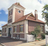 Merredin Town Hall - Accommodation Melbourne