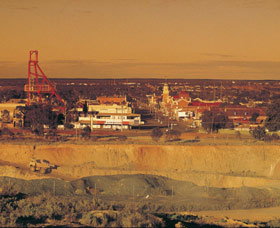 Super Pit - Accommodation Melbourne 0