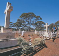Old Pioneer Cemetery Coolgardie - Accommodation Melbourne