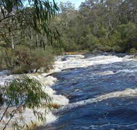 Moons Crossing - Accommodation Melbourne