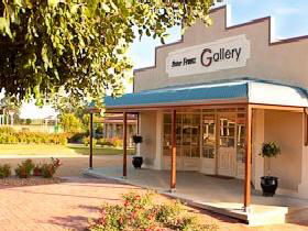 Peter Franz Fine Art Gallery - Accommodation Melbourne 0
