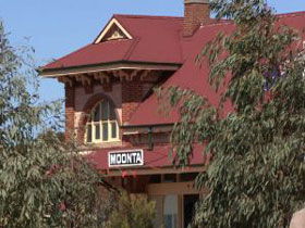Moonta Tourist Office - Accommodation Melbourne 0