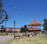 Gladstone Square - Melbourne 4u