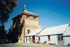 The Oakbank Weaver - Accommodation Melbourne 0