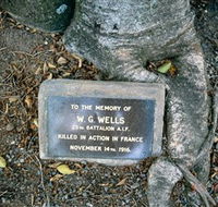 Eumundi War Memorial - Accommodation Melbourne