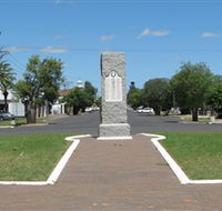 War Memorial and Heroes Avenue - Accommodation Melbourne