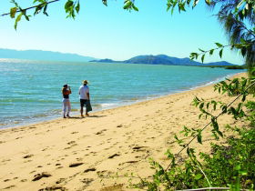 Mt Low QLD Accommodation Melbourne