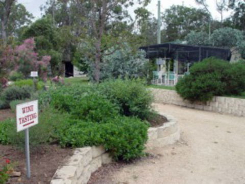 Holland Wines - Accommodation Melbourne 4