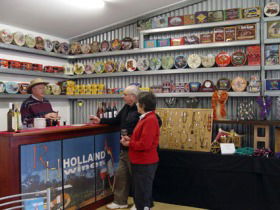 Holland Wines - Accommodation Melbourne 2