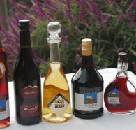 Hartzview Vineyard Heritage Pickers Hut Village - Accommodation Melbourne