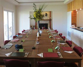 Flyfaire Wines - Accommodation Melbourne 6