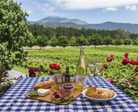 Feathertop Winery - Accommodation Melbourne 1