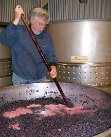 Mundoonen Winery - Accommodation Melbourne 0