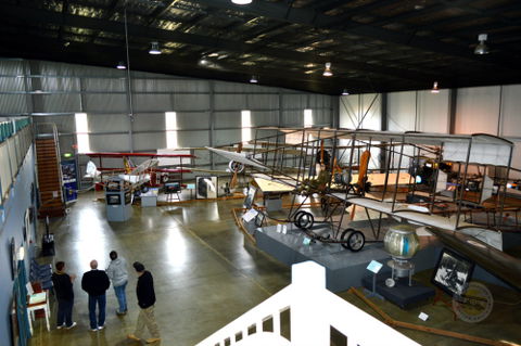 Australian Army Flying Museum - Melbourne 4u 4
