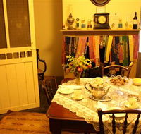 Roughley House and The Pines - Accommodation Melbourne