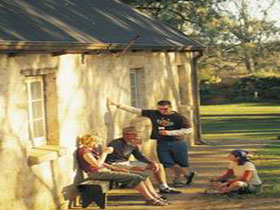 Overland Corner Hotel - Accommodation Melbourne 0