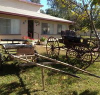 Mr and Mrs Behan Sulky Display - Accommodation Melbourne
