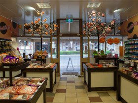 The Menz FruChocs Shop - Hahndorf - Accommodation Melbourne 1