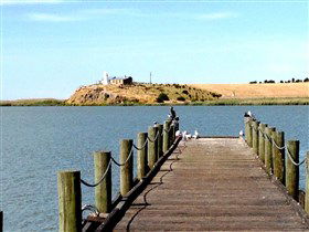 Point Malcolm Lighthouse - Accommodation Melbourne 0