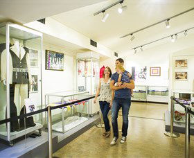 Henry Parkes Centre - Accommodation Melbourne 0