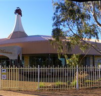 McFeeters Motor Museum and Visitor Information Centre - Melbourne 4u