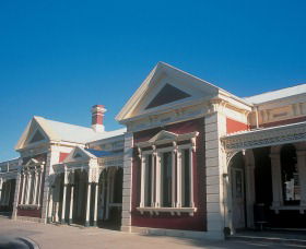 Wagga Wagga NSW Accommodation Melbourne