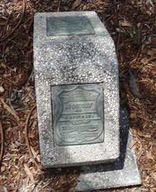 Yeppoon War Memorial - Accommodation Melbourne 1