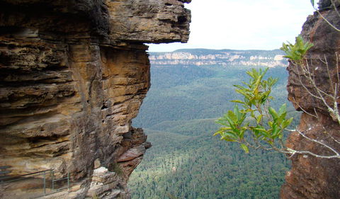 Three Sisters - Honeymoon Bridge - Accommodation Melbourne 0