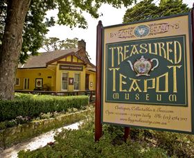 Bygone Beautys Treasured Teapot Museum And Tearooms - Accommodation Melbourne 3