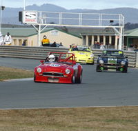 Wakefield Park Motor Racing Circuit - Accommodation Melbourne