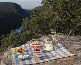 The Rock Lookout - Accommodation Melbourne 3