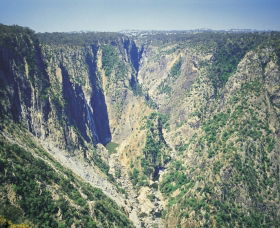 Wollomombi Falls - Accommodation Melbourne 1