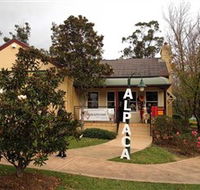 Australian Alpaca Barn - Hunter Valley Gardens - Accommodation Melbourne