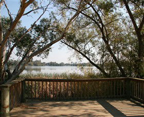 Sale Common Wetlands - Accommodation Melbourne 1