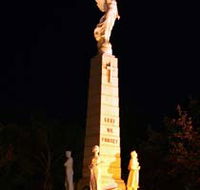 Cenotaph and Memorial Gates - Accommodation Melbourne