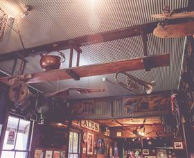 The Pub With No Beer - Accommodation Melbourne 3