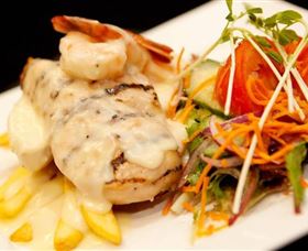 Manning River Hotel - Accommodation Melbourne 0
