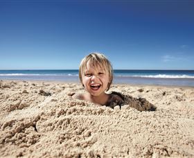 Surfers Paradise Beach - Accommodation Melbourne 3