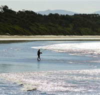 Old Bar Beach - Accommodation Melbourne